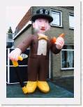 abraham met hoedje                   4 m.  45,-euro * 360 x 480 * (47KB)
